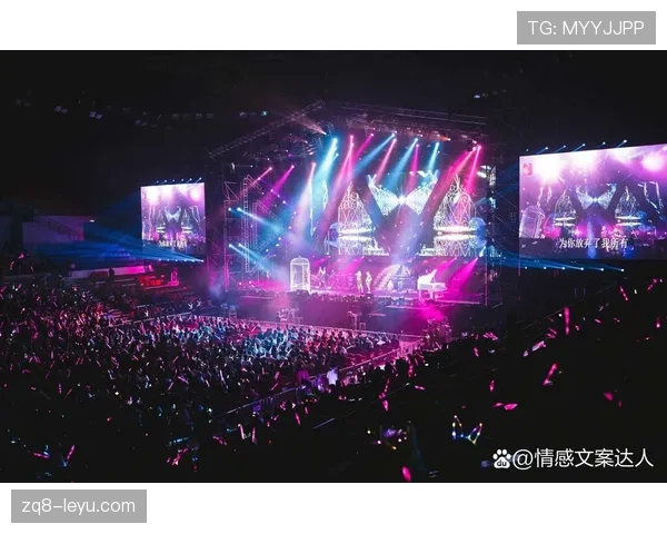 娜奥米大阪今天穿得像去摇滚演唱会，谁能想到球场上她那么钢铁呢？